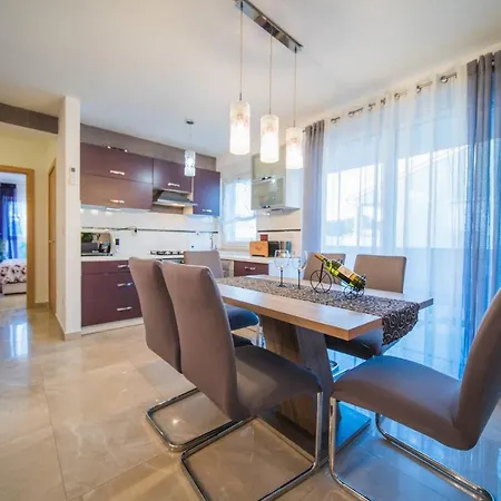 Apartament Mimi Munida 128g