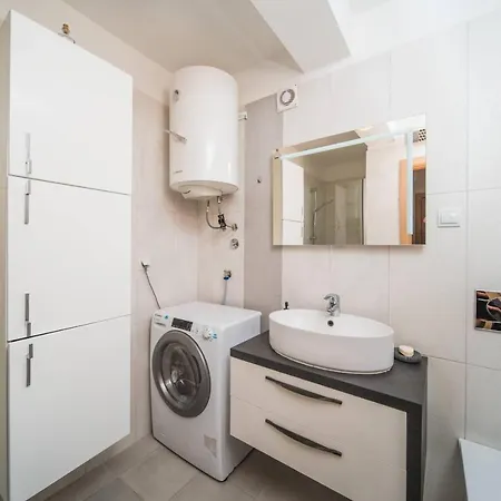 Mimi Munida 128g Apartment