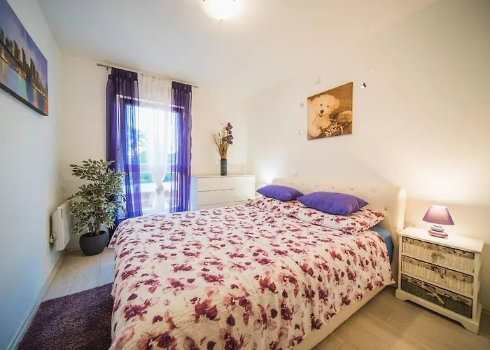 Mimi Munida 128g Apartman